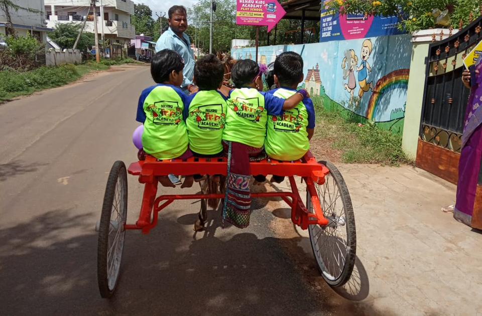 Fun Ride In A TONGA With Their Friends - Nehru Kids Academy