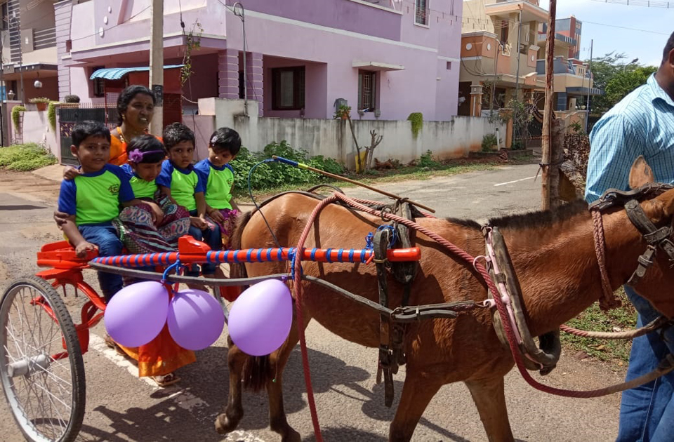 Fun Ride In A TONGA With Their Friends - Nehru Kids Academy